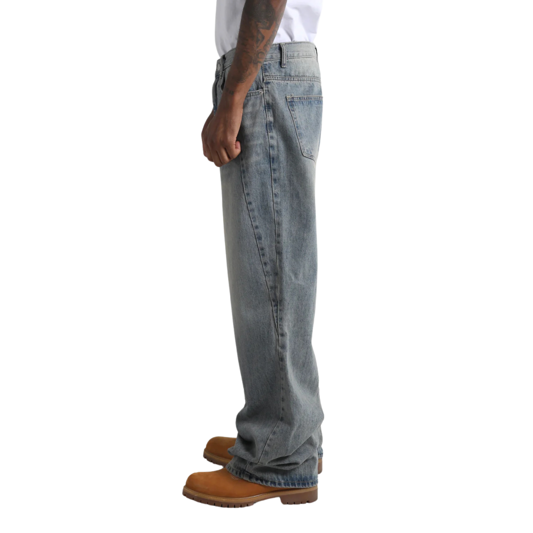 【預購】Shaka Wear Twisted Baggy Jeans 水洗微喇牛仔褲